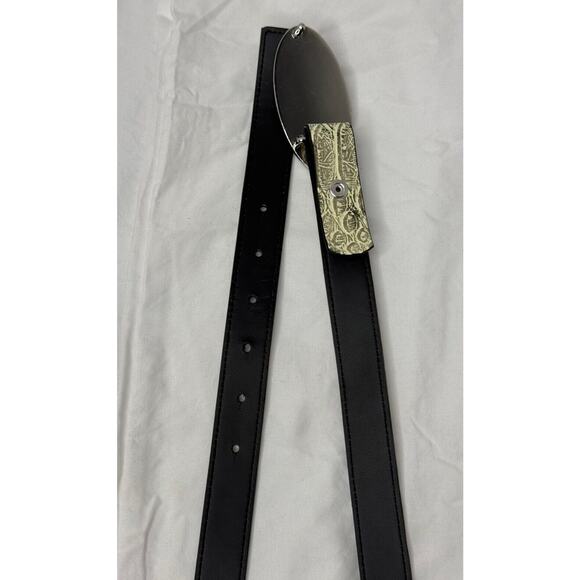 Cabi Beige Faux Leather Emblem Belt With Bling Mother of Pearl Buckle Sz Medium - Picture 5 of 6